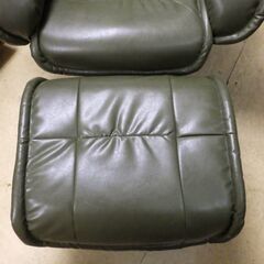 関家具 リクライニングチェア オットマン付 配達設置対応 プリメーラⅣ リクライナー ダークグリーンの画像