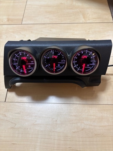 購入者決まりました！オートゲージ　3連メーター　17ムーブ　ムーヴパネル加工　タコ　バキューム　油圧