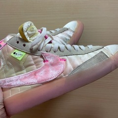 ナイキ　スニーカー　レアデザイン
