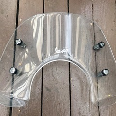 Vespa ウインドシールド 透明　取り付け金具無し