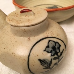 50円！和風食器セット  中皿小皿と 醤油？ぽん酢？餃子のタレ？差しの画像