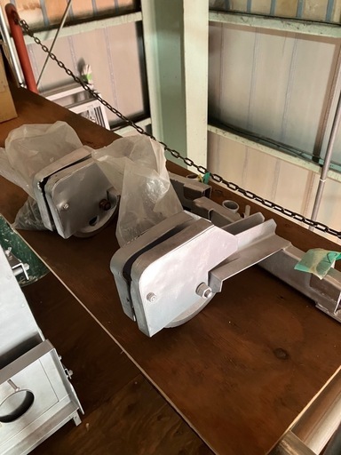 荷揚げハシゴ、(屋根材、瓦、太陽光、コロニアルなど)  