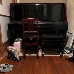 アップライトのピアノ