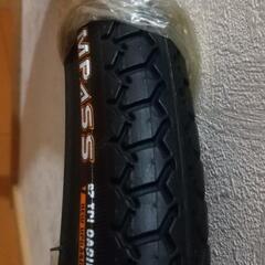 自転車タイヤ22×1 3/8 未使用の画像