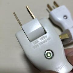 🔌1つはスナップキャップ　2つはベター小型キャップの画像