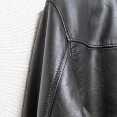 牛革のレザージャケットの画像