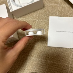 AirPods Pro 箱とコードのみの画像