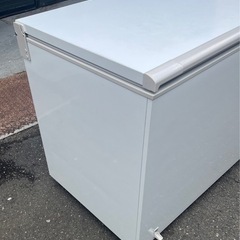 【動確済み】2021年 SANDEN 業務用 冷凍庫 SH-500XD 500L 1351×730×893 単相 100V 冷凍ストッカー チェストフリーザー 大型 鍵付き 大阪の画像