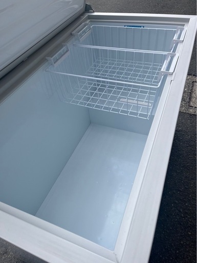 【動確済み】2021年 SANDEN 業務用 冷凍庫 SH-500XD 500L 1351×730×893 単相 100V 冷凍ストッカー チェストフリーザー 大型 鍵付き 大阪