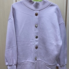 myu ビジューボタン　トレーナー