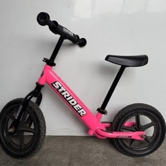 ストライダー　12 スポーツタイプ 日本正規品　ピンク　の画像