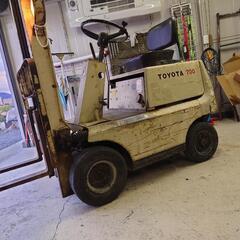 値下げしました！トヨタフォークリフト700の画像