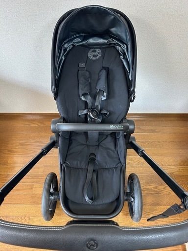 cybex プリアム　ブラックベビーカー