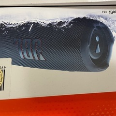 1月25日まで！JBLcharge5 スピーカー箱ありの画像