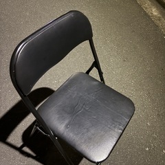 パイプ椅子の画像