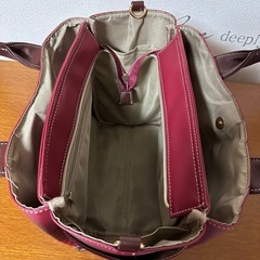 【極上美品！】女性用　ワインレッド 合成皮革 ハンドバッグ 中型　トートバッグの画像