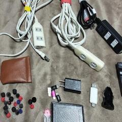 A16【まとめて無料】電源延長タップ、acアダプタ、カードリーダ...
