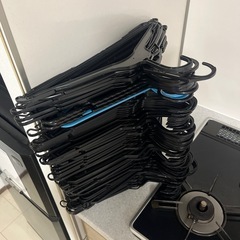 大量　ハンガー　75本以上の画像