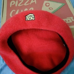 新品未使用　定価7000円(税別) override  HAPPY HAT PIZZA 赤ベレー帽の画像