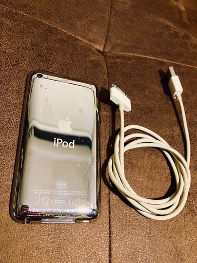 APPLE iPod touch 64GB 第四世代 model:A1367  使用感アリアリ増し増しです...。