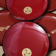 祝い事のお皿　漆器の画像