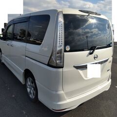 福岡発,セレナSハイブリッド,ローン可！検R9年1月,スマートキー,両側電動,16アルミ,フルセグ,Bカメラ,Rモニタ,Bluetoothオーディオの画像