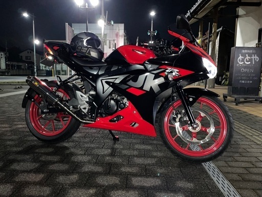 バイク gsxr125