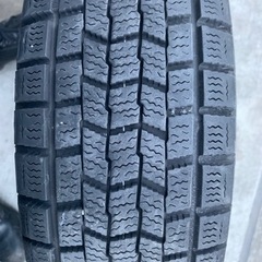 車のパーツ タイヤ、ホイールの画像