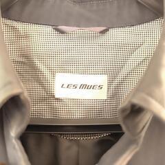 スーツ用のコート（les mues）の画像