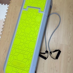 トレーニングベンチ、トレーニングチューブの画像