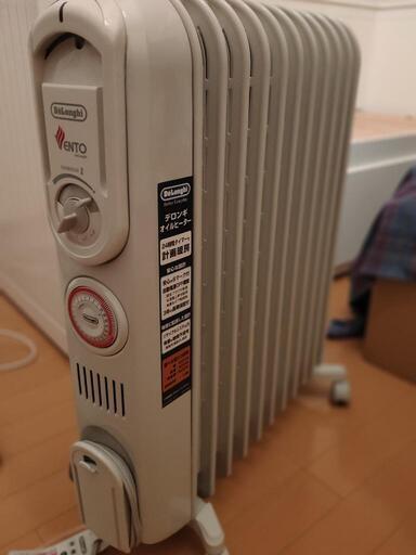 デロンギ　オイルヒーター　ヒーター　ストーブ　家電　冬