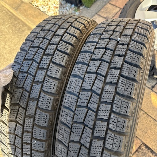 バリ溝！軽自動車！155/65R14 ダンロップ　スタッドレス4本セット！