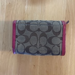 coach 二つ折り財布の画像