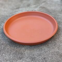 大型植木鉢の受け皿（プラスチック）（直径約45cm)