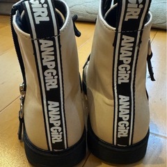 お取引中！未使用ANAPGirl ブーツ　22cm の画像