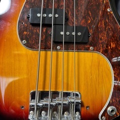 値下げ‼︎Compact Bass サンバースト 4弦の画像