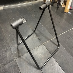 自転車　メンテナンスすたスタンド