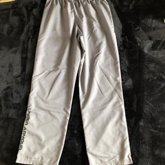 UNDER ARMOUR ナイロンズボンの画像