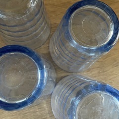 【今月まで】　コップ 花瓶にもなる 透明模様の青いコップ 4個セットの画像