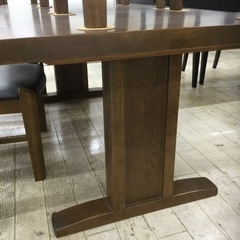 カリモク　7点ダイニングセット　参考価格¥259,800円　　重厚感　ゆったりサイズの画像
