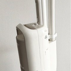 シャープ製　サイクロン式掃除機　　の画像