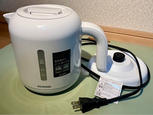 アイリスオーヤマ　電気ケトル　ホワイト　白　2023年製