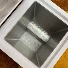 a(6933) ハイアール ノンフロン電気冷凍庫 JF-NC103F-1 W570D565H885 2022年製 103L 飲食店 厨房 店舗 中古 直接お引き取りも歓迎 大阪の画像