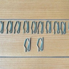 金属製カーテンフックの画像