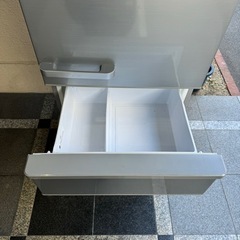 ☆本日引取り限定価格☆ 大型冷蔵庫 AQUA 355L AQR-36H(S)の画像