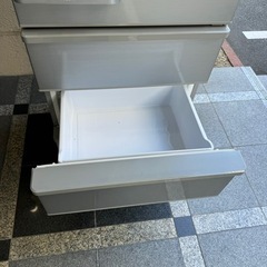 ☆本日引取り限定価格☆ 大型冷蔵庫 AQUA 355L AQR-36H(S)の画像