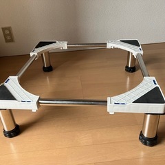お取引決定/掃除が楽に★洗濯機防音台　未使用品　幅・高さ調節🉑の画像