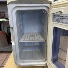 ポータブル冷蔵庫の画像