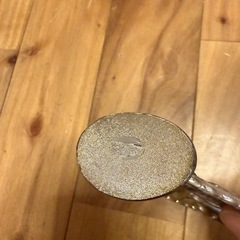 シルバーメッキ 置物 蝶々 シェイプハート イヤリングホルダーの画像