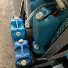 大阪市内無料配達　アラジン石油ストーブ　タンク付の画像